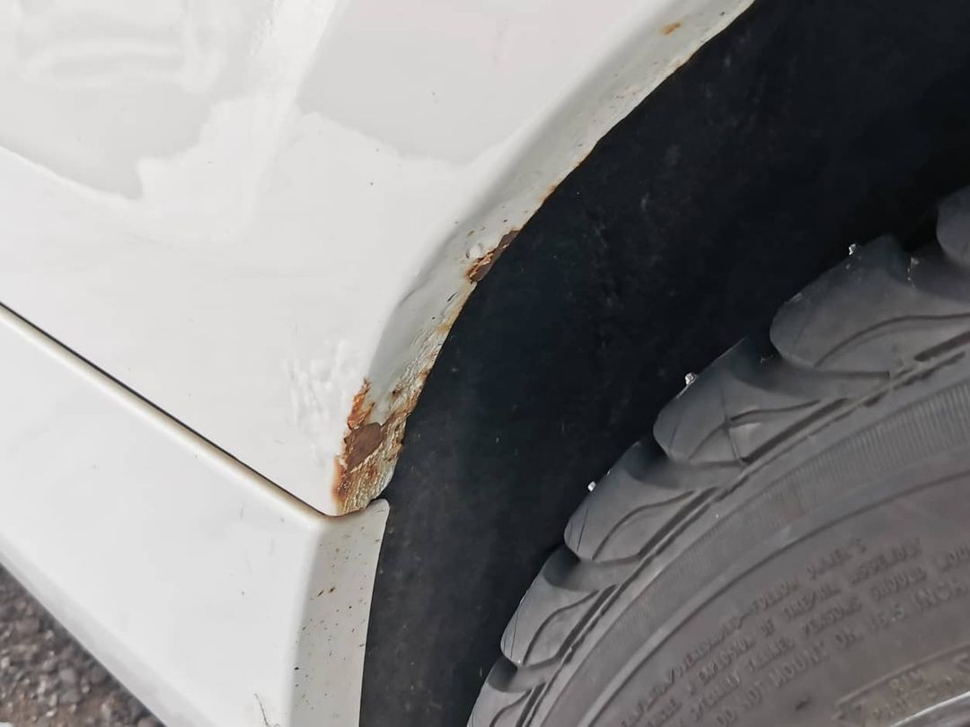 Осмотр BMW 1 2008 года или 50 оттенков белого.